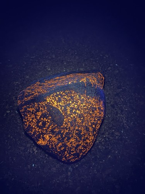 #ad XXL Yooperlite emberlite Sodalite Rock. Great Lakes find $1999.00