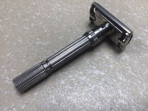 VINTAGE GILLETTE ADJUSTABLE RAZOR   I 3   NICE!!