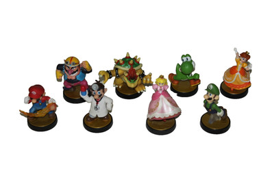 8xNintendo Amiibo Mario+Luigi+ Yoshi +Dr.Mario + Wario+ Peach +Bowser+Daisy