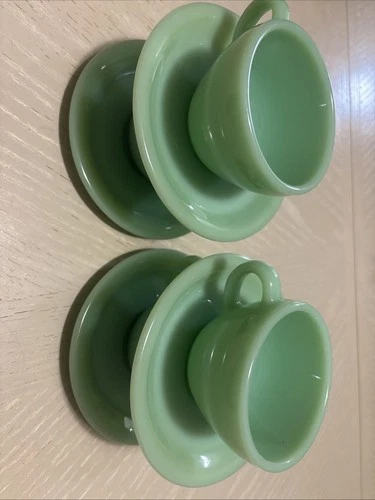 Set of Four (4) Fire-King Jadeite Restaurant Ware Cups & Saucers, Excellent
