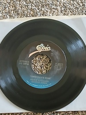 Merle Haggard/George Jones, Yesterday's Wine/I Haven't Found Her Yet 45rpm Vinyl