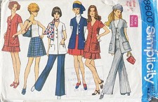SIMPLICITY 8600 1970’s Jacket, Mini-Skirt & Pants Sewing Pattern. Size 14 - B36.