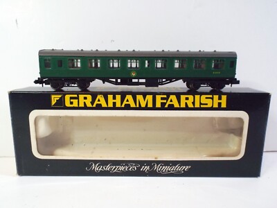 GRAHAM FARISH 0683 BR 63FT MK1 CORR 2ND (SK) SR COACH USED GOOD BOXED  (N104) UK