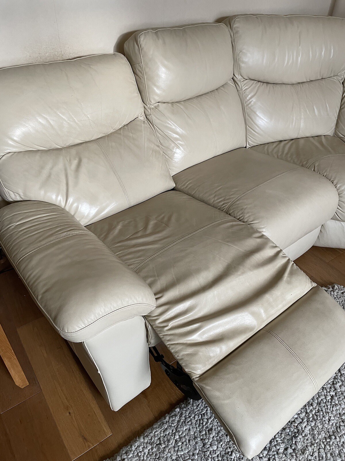 Lovely Cream Leather Corner sofa electric recliner USB ports Plus 2 Seater Sofa eBay