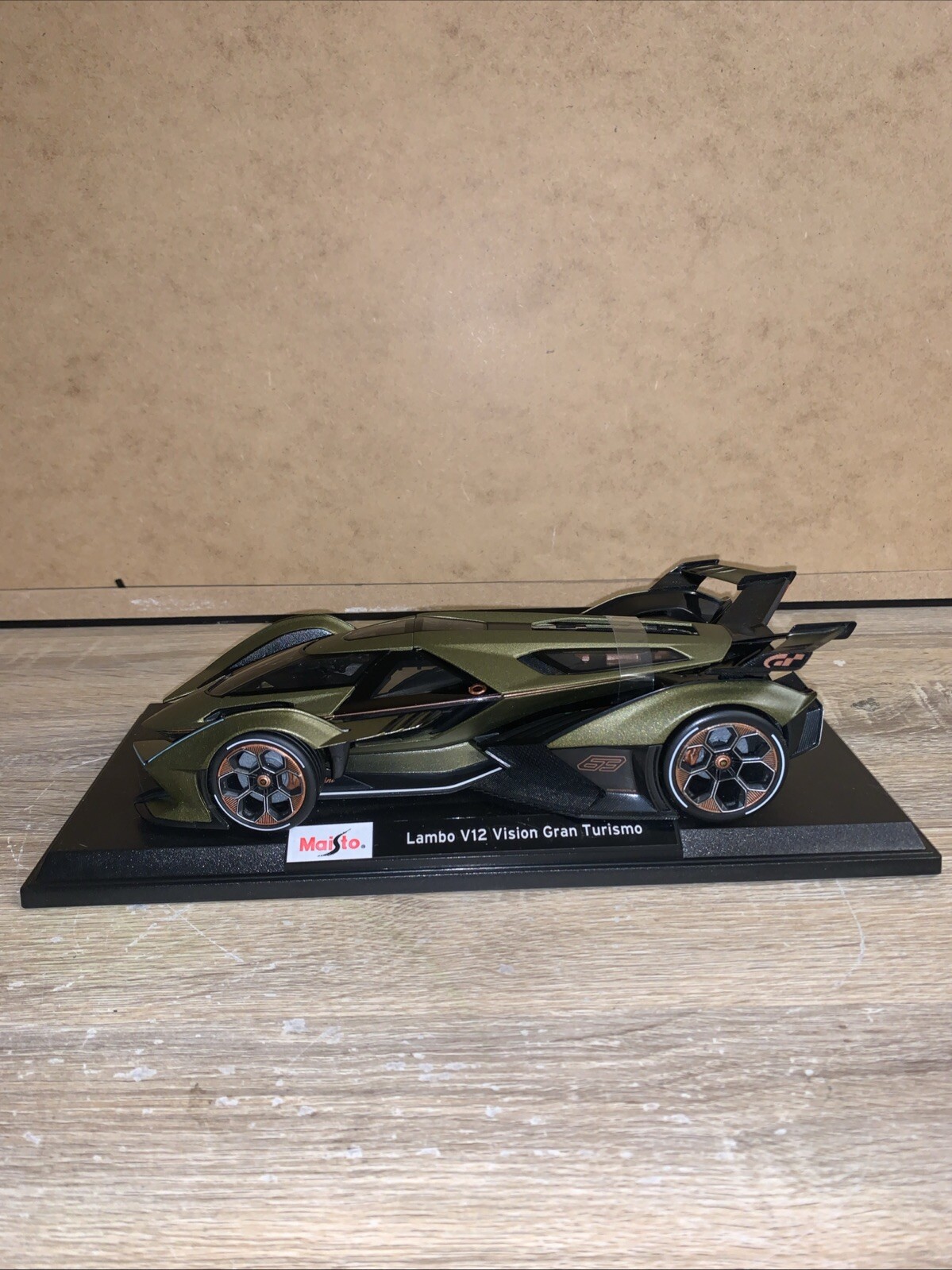 Maisto 1:18 Die-Cast Special Edition Lamborghini Lambo V12 Vision Gran Turismo