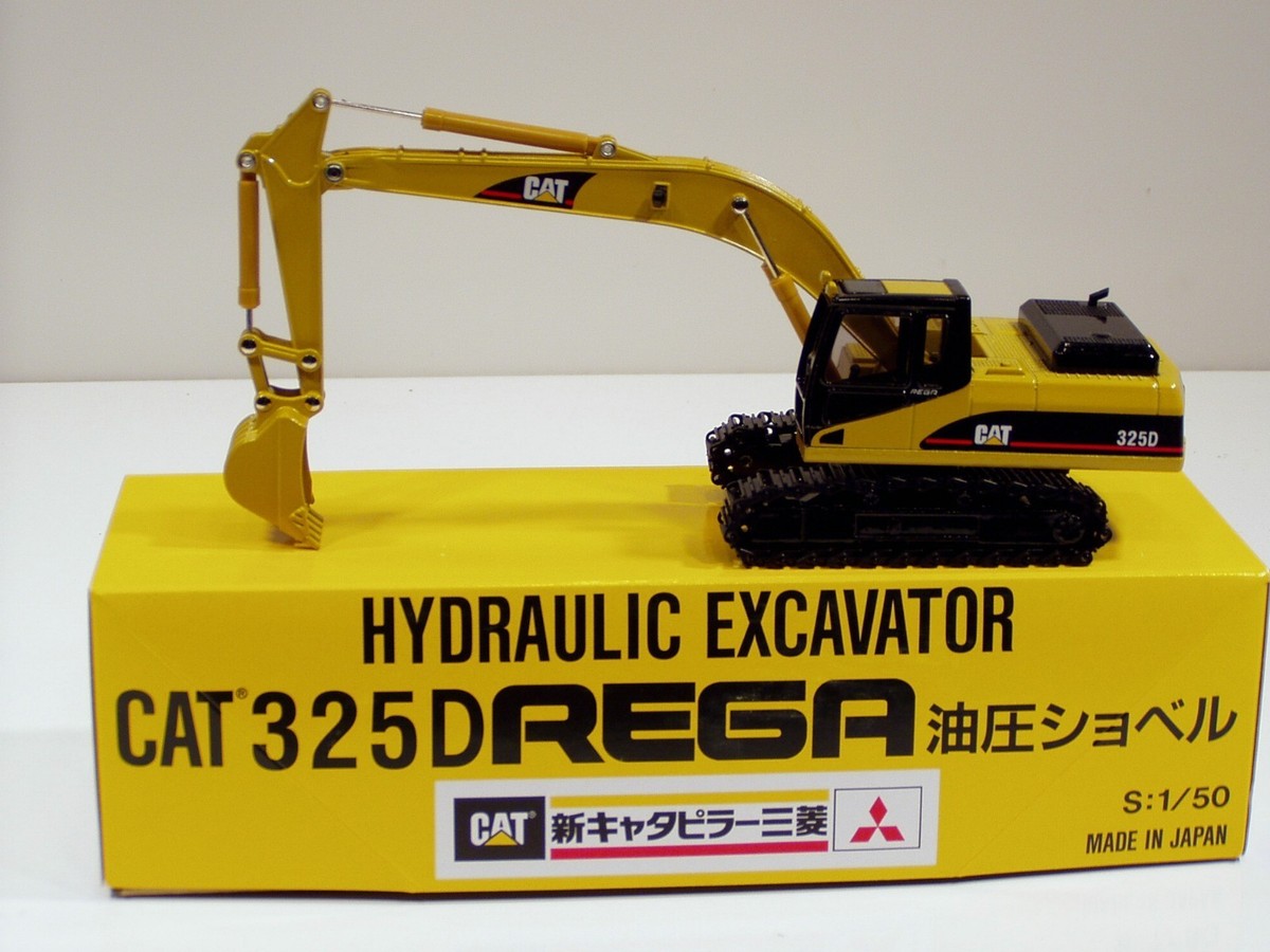 CAT 325D 油圧ショベル 1/50 スケール Caterpillar 325D Excavator - 1/50 - Shinsei - MIB | eBay