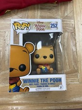 Funko Pop! Vinyl: Disney - Winnie the Pooh (Seated) #252