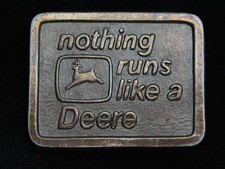 QC13170 VINTAGE 1970s  NOTHING RUNS LIKE A DEERE  TRACTOR COMPANY BELT BUCKLE