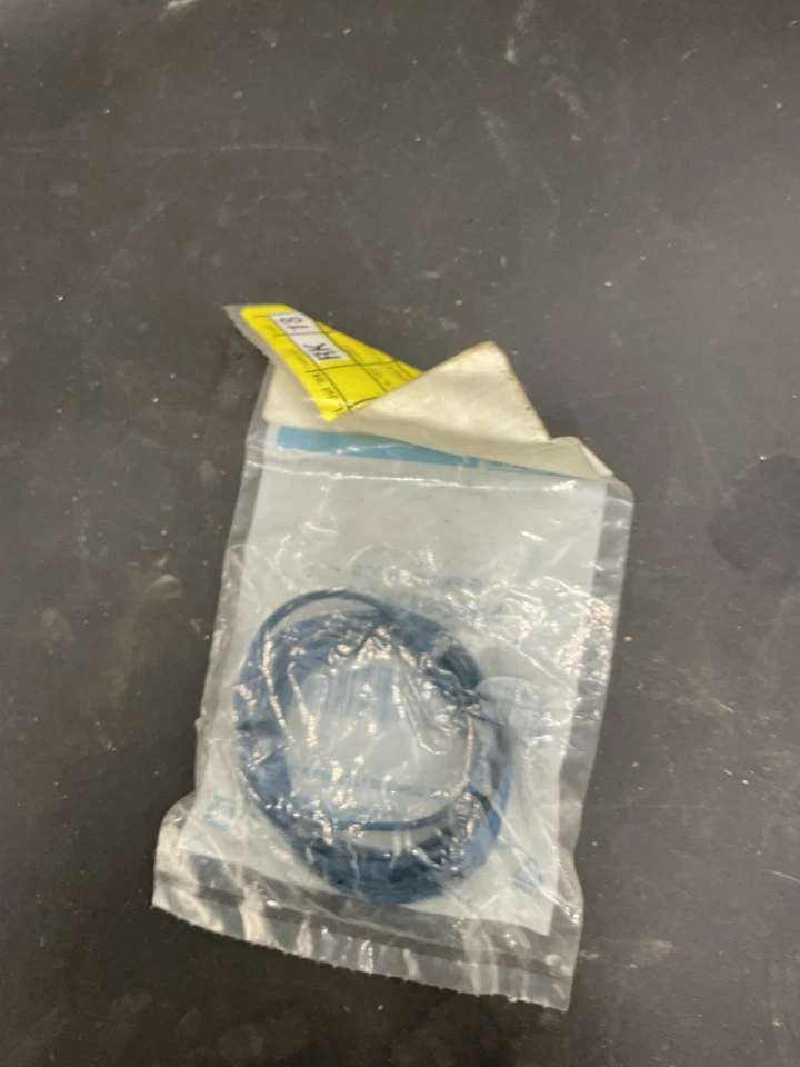 Genuine Ford OEM 5H2Z-9439-BA Manifold Gasket - Изображение 3 из 4