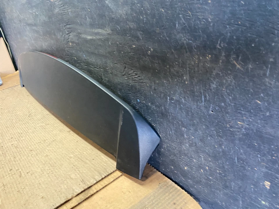 Jeep Compass 2007 a 2010 alerón 3RD tercera luz de freno trasero OEM s1581 DG Foto 2 de 4