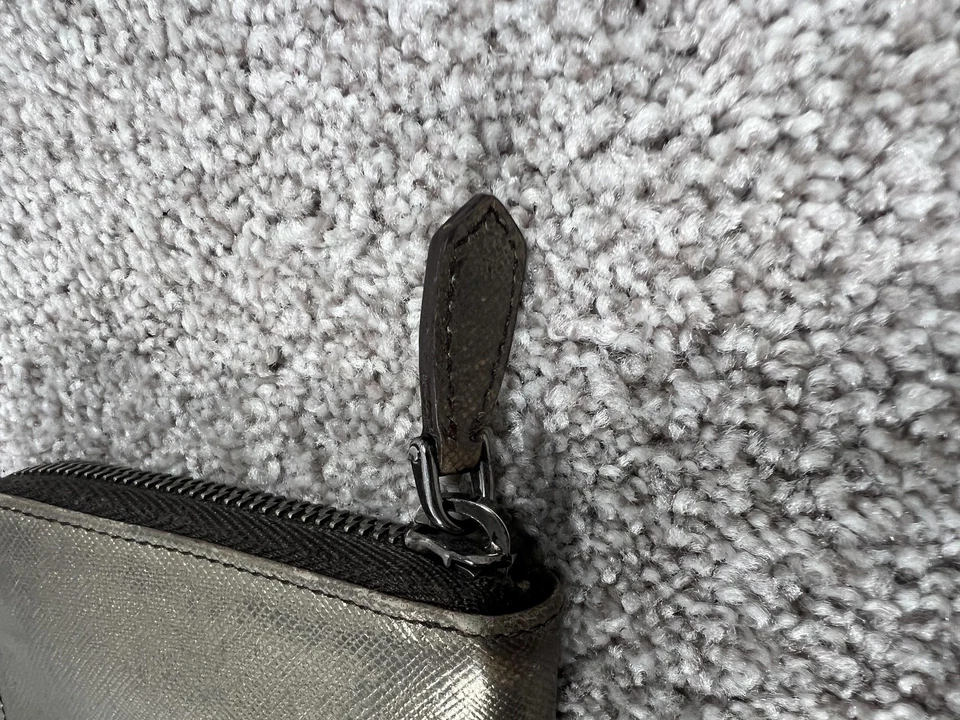 Prada Wallet Womens Metallic Leather Zip Around Black Card Holder Made In Italy - Image 4 of 4