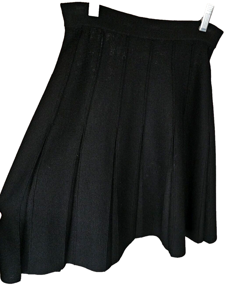 0 / ST JOHN Collection Pleated Knits Wool Black Skirt Made In USA / 20