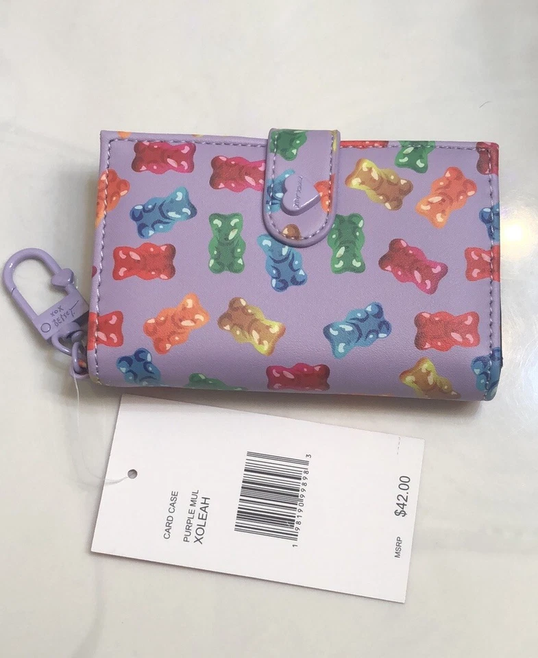 Cartera para tarjetas Betsey Johnson púrpura multicolor con llavero estampado de oso de goma nueva con etiquetas Foto 2 de 4