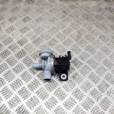 BMW 3 G20 330e Aktivkohlefilter Magnetventil 7441833 185kw 2021