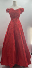 Women's Sleeveless Sequins Applique Beaded Sweetheart Neck Red Pageant Gown