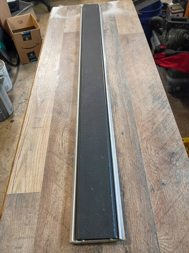 Dodge Ram Truck D150 1981-93/Ramcharger derecha/moldura de puerta de pasajero/tamadura Foto 2 de 4