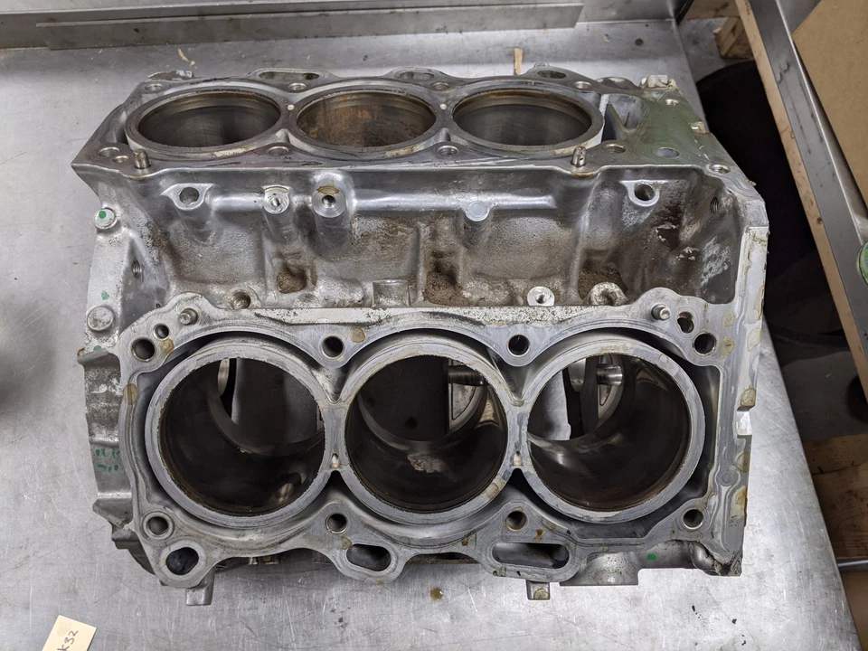 Bloco de cilindros do motor para 07-18 Lexus GS450H 3.5 - Imagem 2 de 4