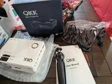 QKK Portable Mini WIFI Home Theater Projector White PJ0431