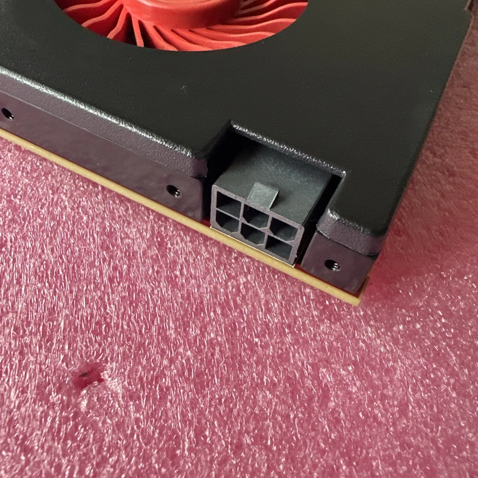 AMD FirePro W7100 8GB GDDR5 Graphics Card ✅4x Display Port ✅ - Image 3 of 4