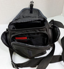 Tamrac Digital Black Travel Padded Camera Compact Camcorder Bag 5 Compartment 9"