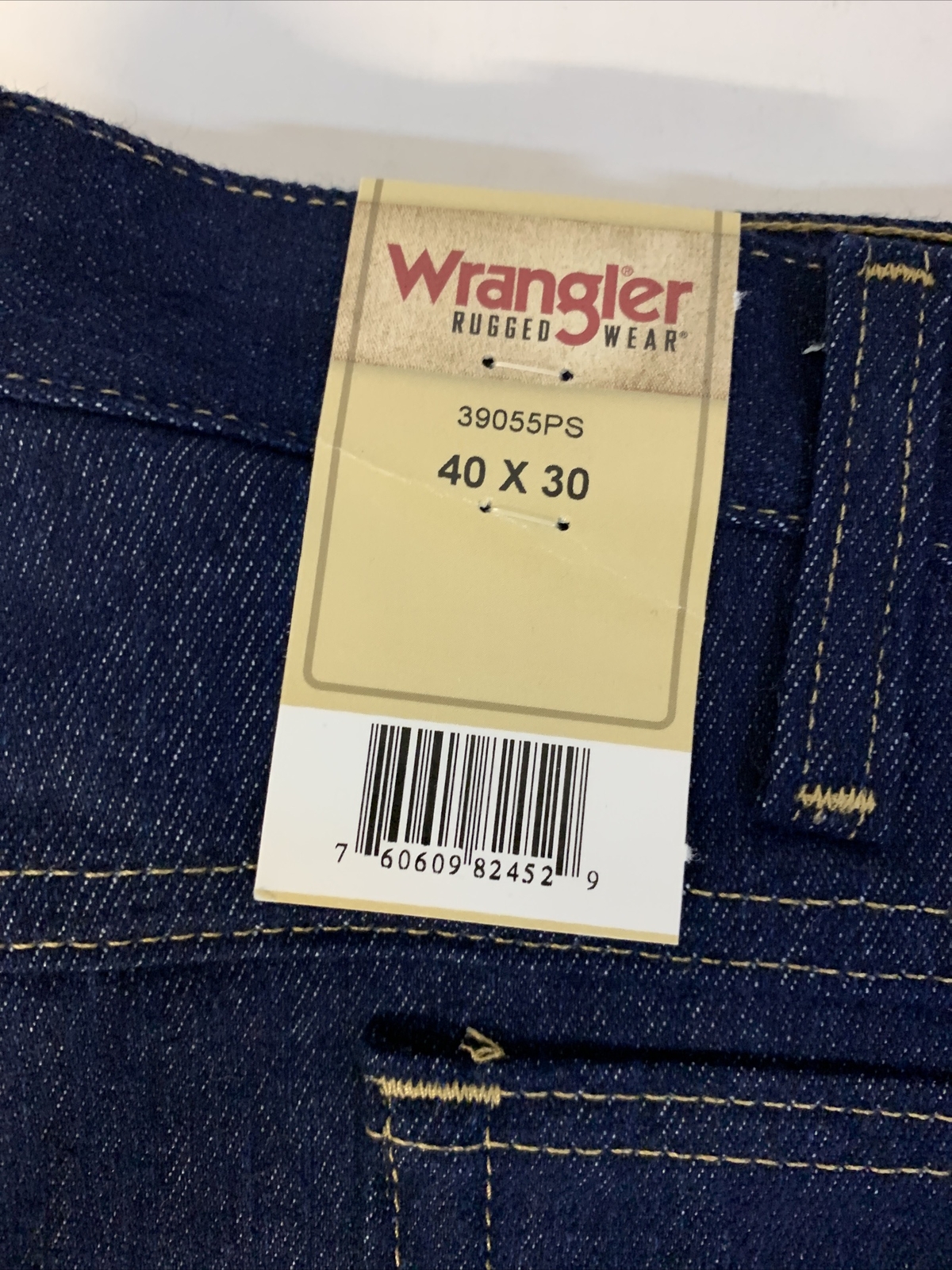 NEW Wrangler Rugged Wear Stretch Regular Fit Style: 39055PS Size: 40x30
