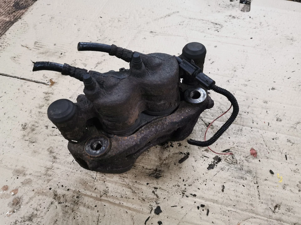 Pinza de freno delantero Fiat Ducato 2004 2,3 diésel n/s/f lado izquierdo del pasajero Foto 4 de 4