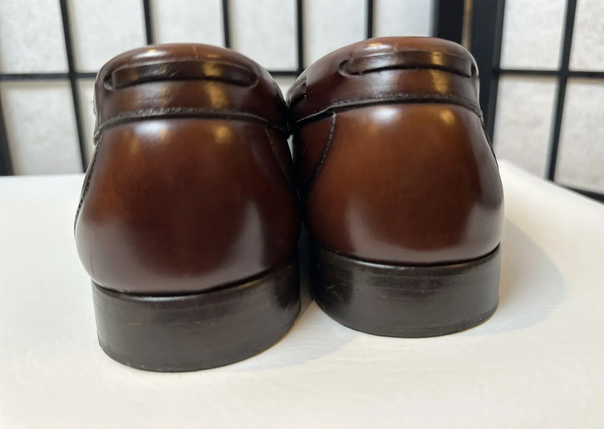 Cole Haan Men display picture 2