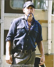 JON BERNTHAL HAND SIGNED AUTHENTIC THE WALKING DEAD 'SHANE' 8X10 PHOTO G w/COA