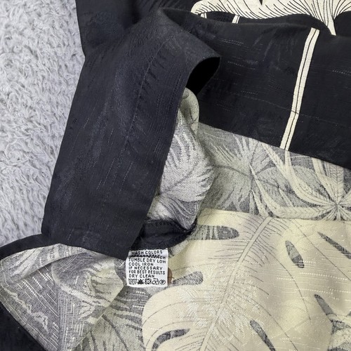 Tommy Bahama Camp Shirt Mens XL Black 100% Silk Relax Tropical Hawaiian Button - Picture 9 of 9