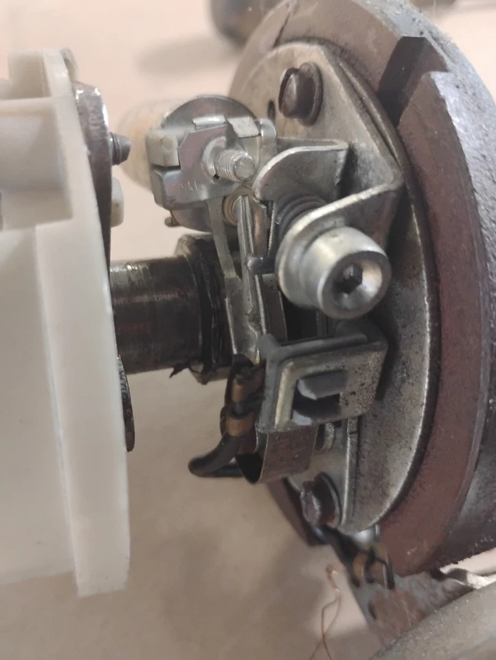 74 CORVETTE TACH DRIVE DISTRIBUTOR GM USED NICE!! 1112150 3 M 10 - Image 3 of 4