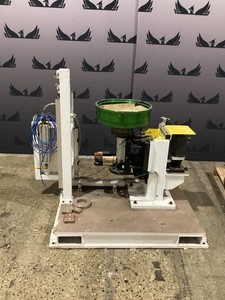 Vibratory Bowl System w/ DYNOMAX 1-0640-08-2A Spindle USED