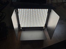 Neewer 530 PRO Smart Metal LED light