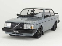 Volvo 240 Turbo Custom 1985 - Ixo 1/18