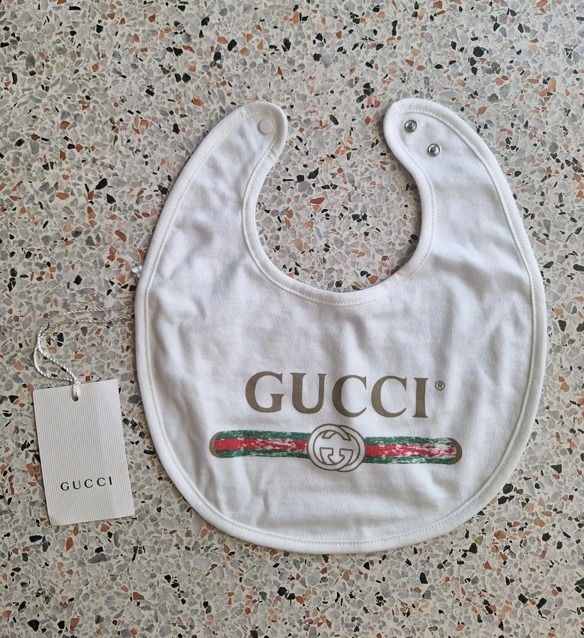 Gucci Unisex Cotton Bib
Opens in a new window or tab