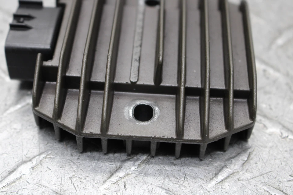 2003 YAMAHA ROAD STAR ВЫПРЯМИТЕЛЬ РЕГУЛЯТОР НАПРЯЖЕНИЯ - Изображение 2 из 4