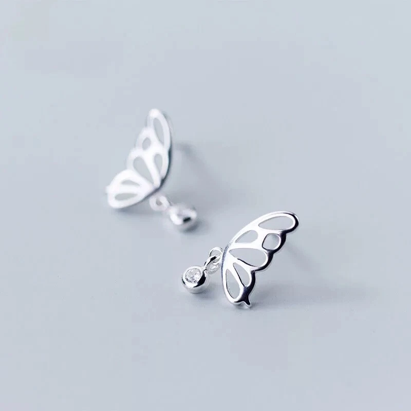 Серьги-гвоздики ZARD из чистого серебра с висячими крыльями бабочки фианитами - Изображение 3 из 4