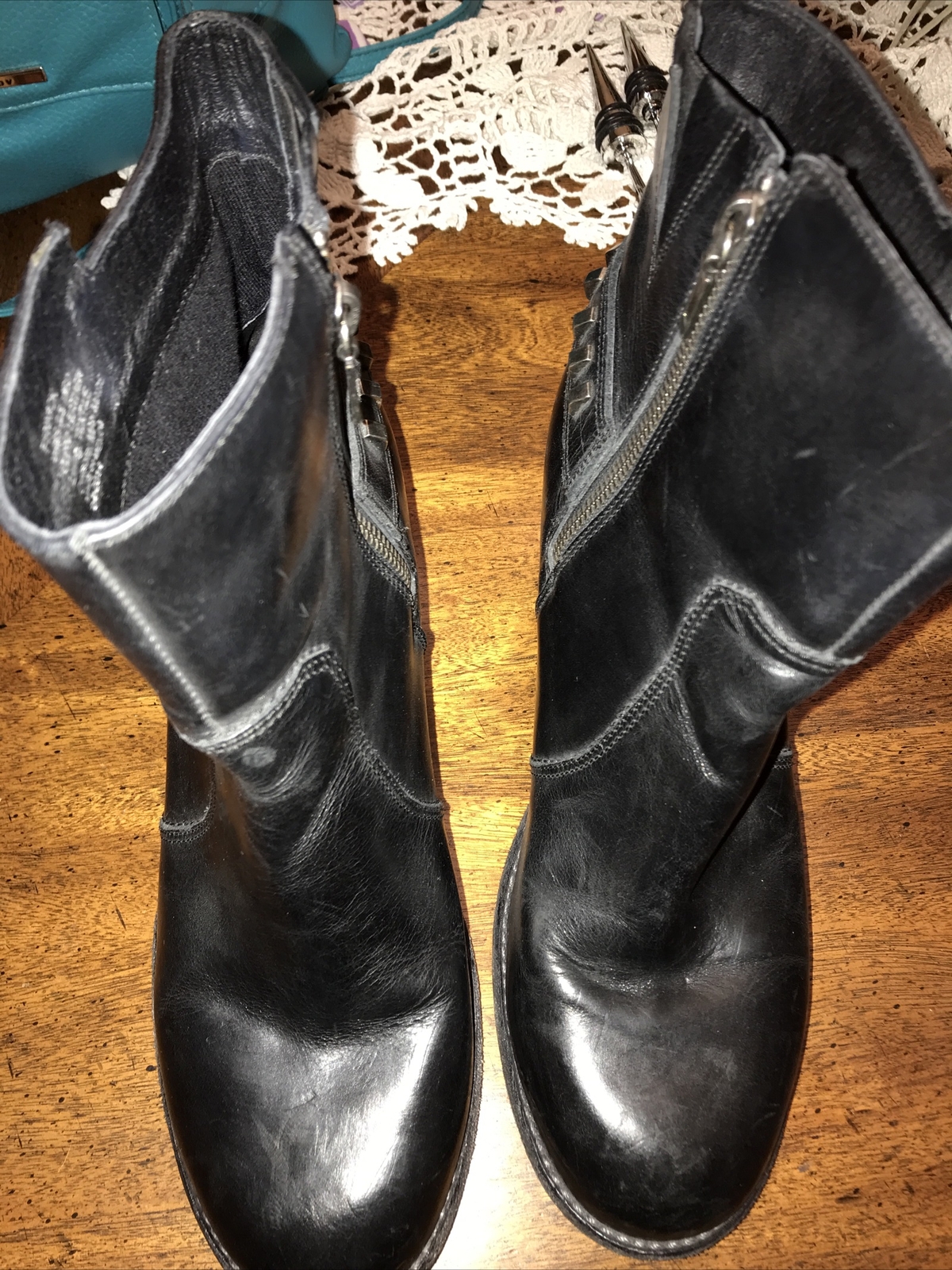 Kenneth Cole Leather Fennick Ankle Boot Size 8.5 - Country Chic or Biker Style