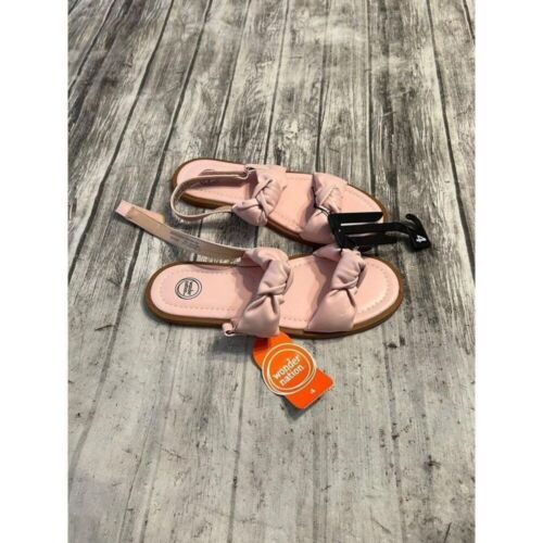 Girls, pink sandals, size 4