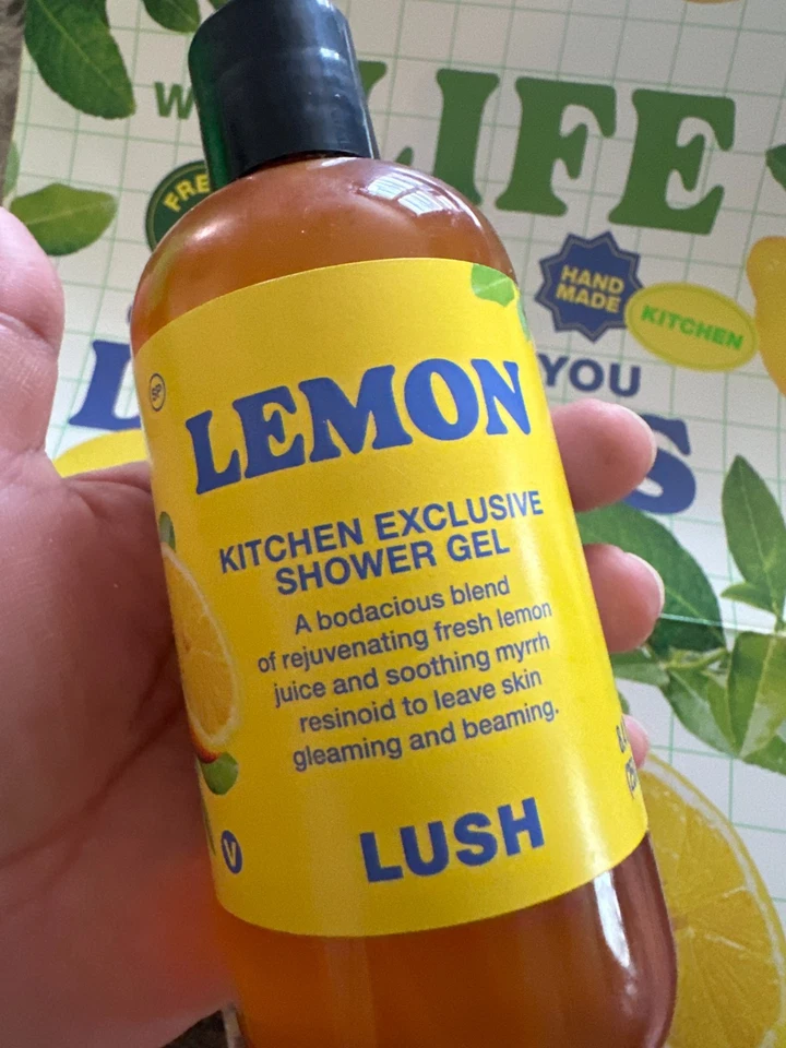 LUSH Kitchen Exclusive SHOWER GEL in LEMON 8.4 OZ NEW FREE SHIPPING! - Image 2 of 4