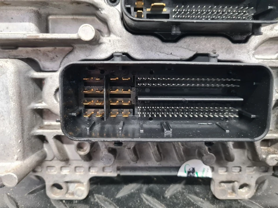 VAUXHALL ASTRA MK7 (K) (3600) 2017 1.6 CDTI ENGINE CONTROL UNIT B16DTU 55501607 - Image 3 of 4