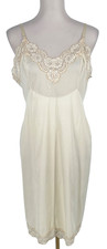 Vintage Vanity Fair womens size 38/M Cream Lace Trim Slip Dress Lingerie Nightie
