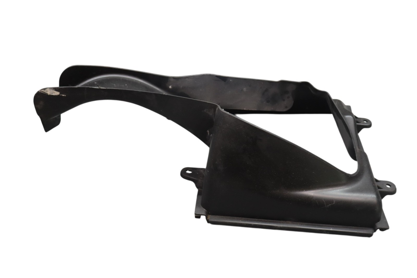Maserati Ghibli 2014-2020 Front Left Shroud duct P/N 670004140