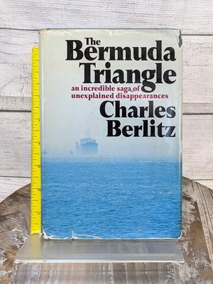 The Bermuda Triangle by Charles Berlitz 1974 Hardcover w/ Dust Jacket BCE