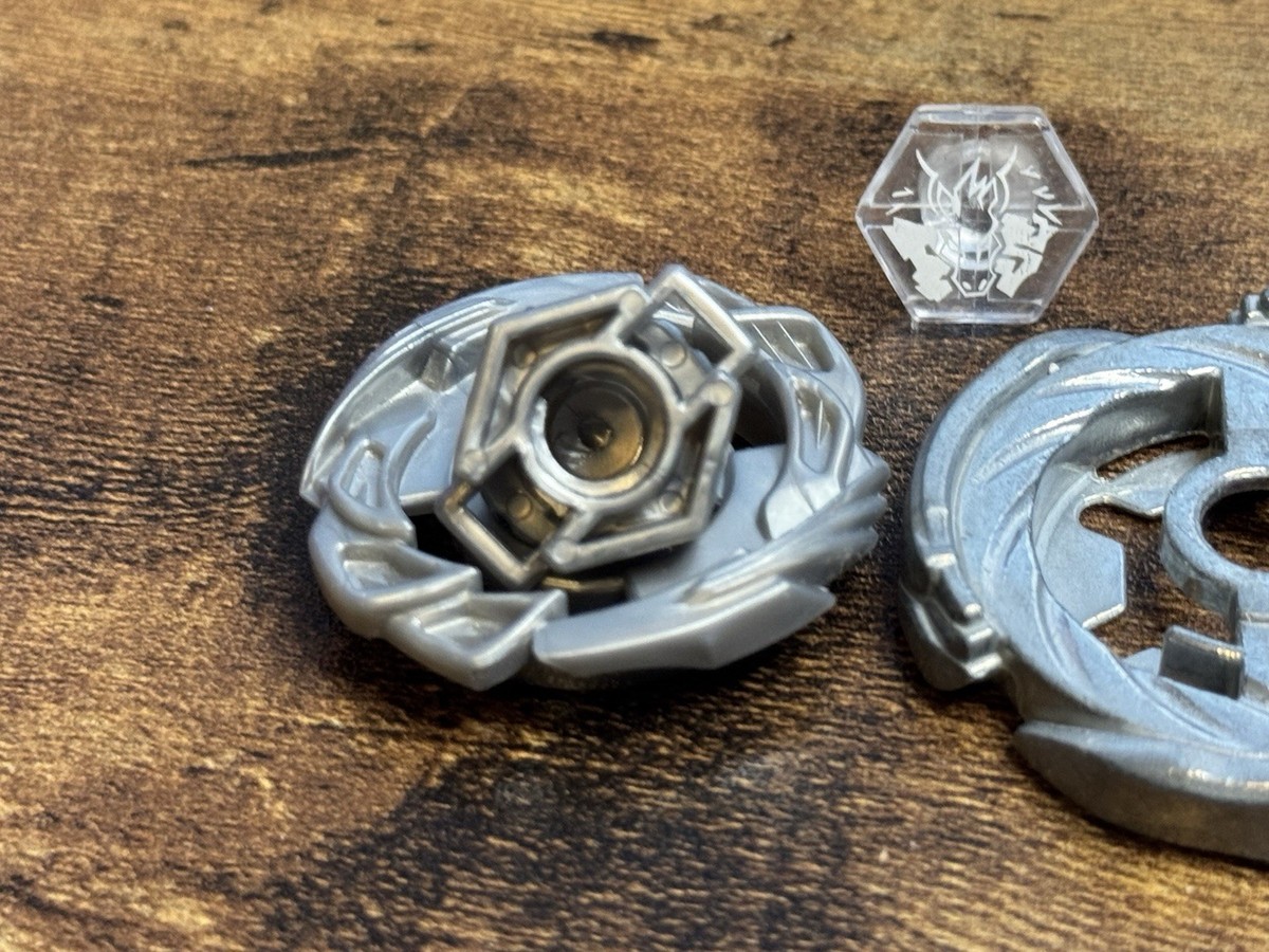 Storm Pegasus 105 F Silver G3 Prize Beyblade Metal Fight Takara