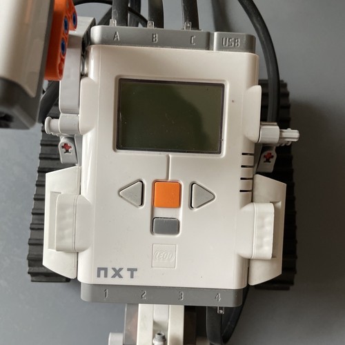 LEGO MINDSTORMS: Mindstorms NXT 2.0 Lot - Picture 8 of 15