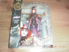 Mad Hatter in Red Coat Actionfigur Disney Alice im Wunderland NEU
