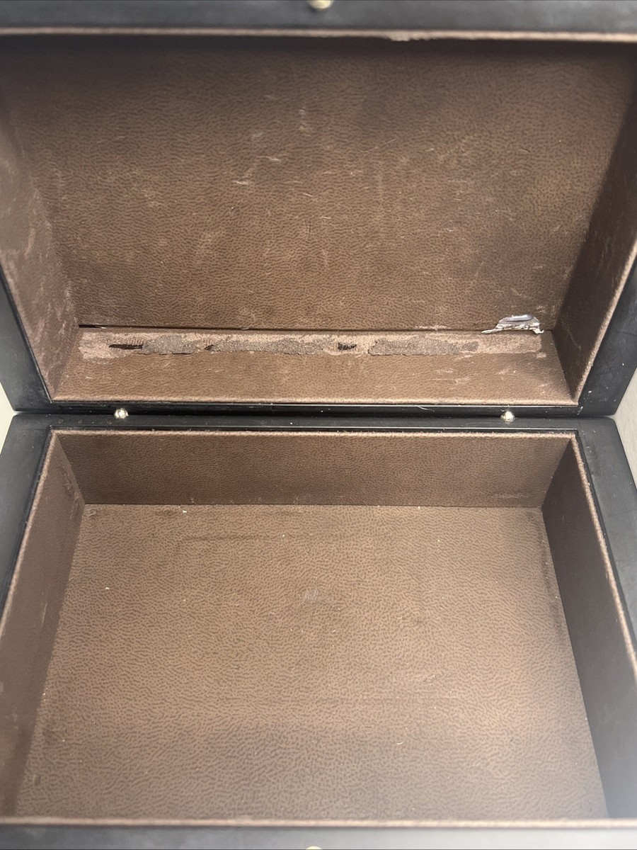 Tudor Box 45728.04 Black Lacquer Exterior Brown Interior For