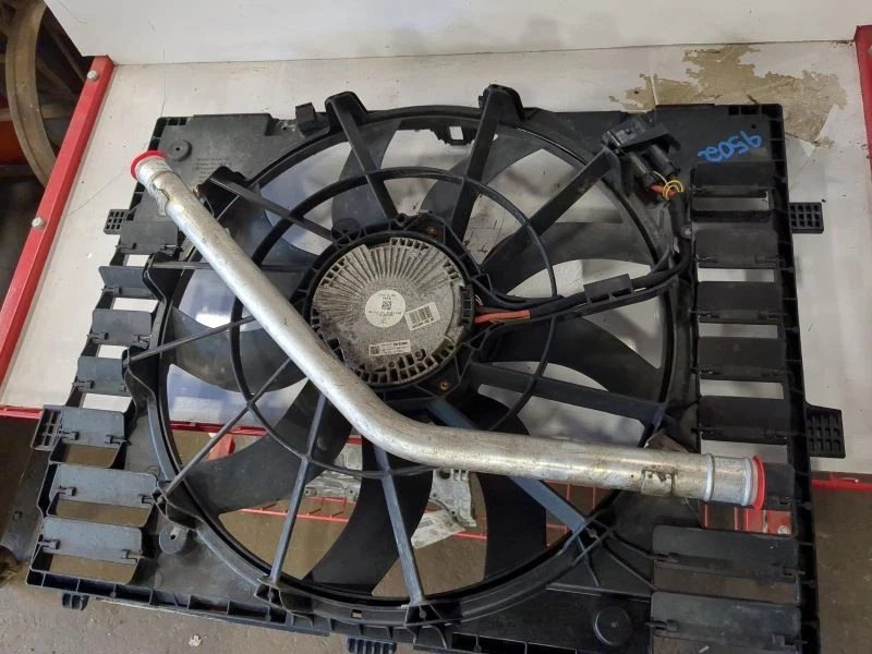 Conjunto de ventilador de motor de ventilador de radiador compatible con 11-18 PORSCHE CAYENNE 746598 Foto 2 de 4