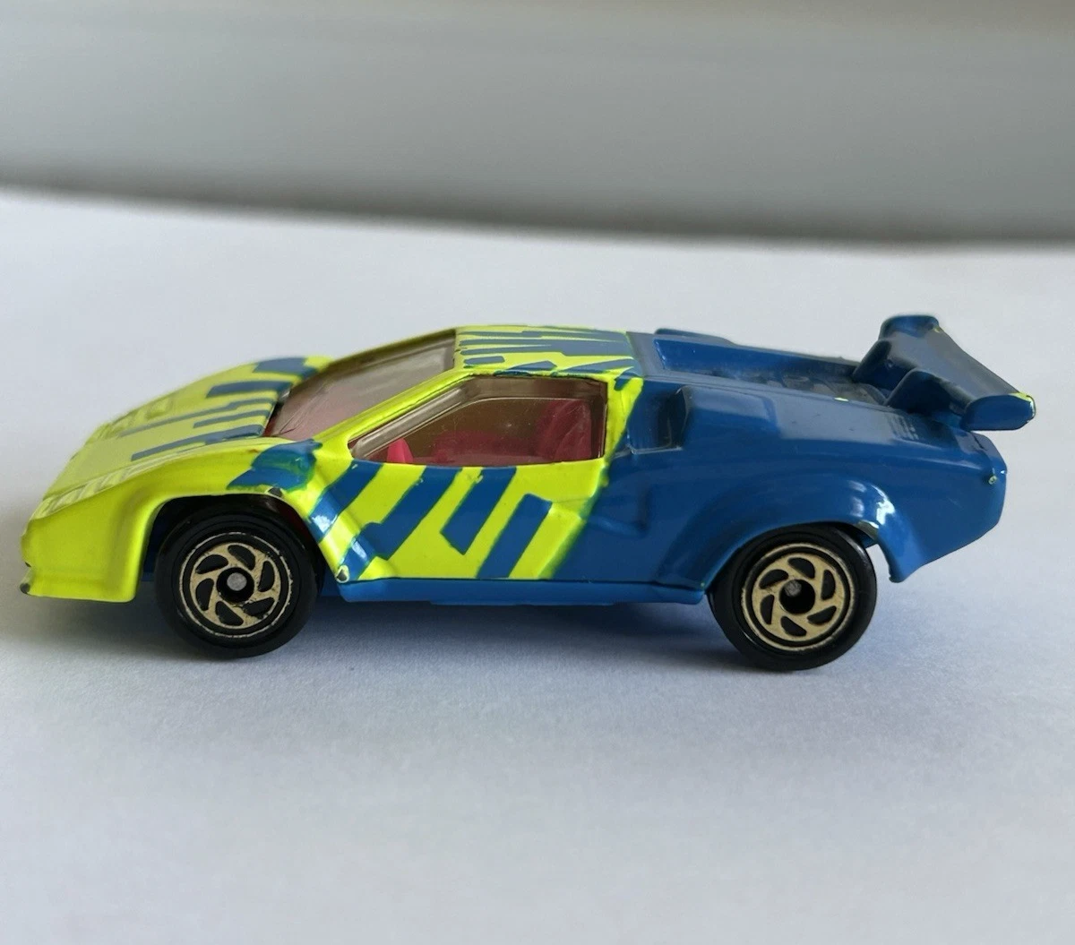 Lamborghini 1985 Vehicle Year Vintage Manufacture Diecast Cars