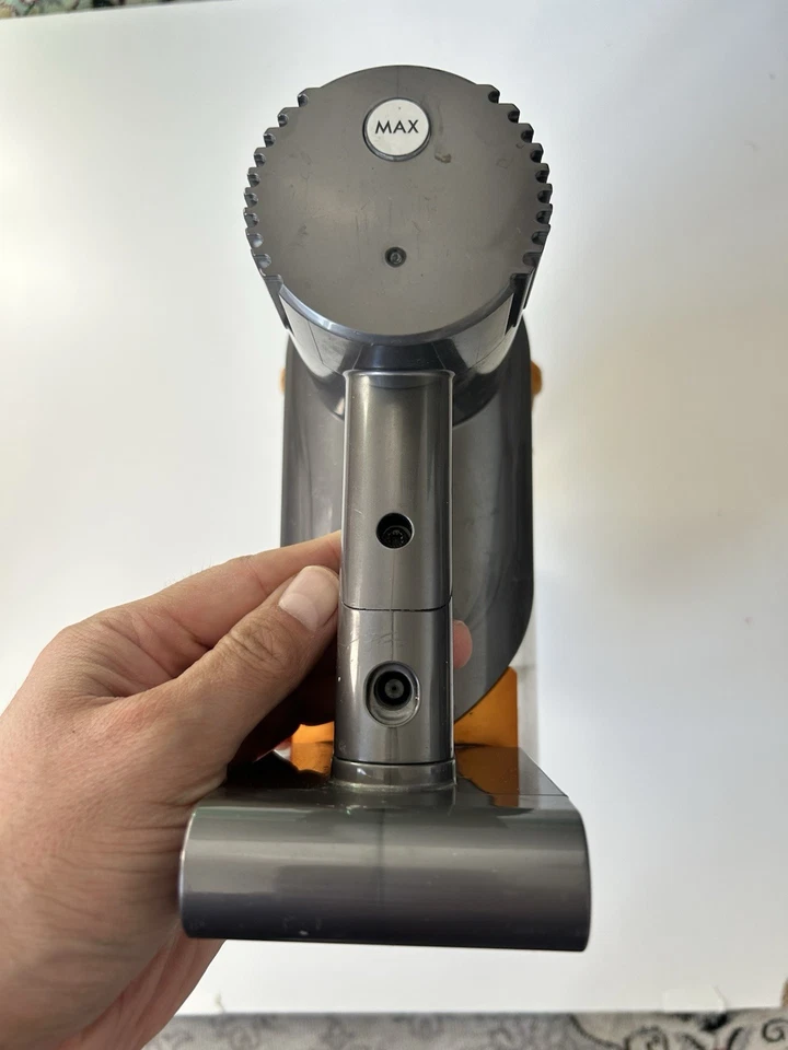 DYSON DC34 Vacuum Cleaner Main Body Handheld Motor+Battery Orange - Image 3 of 4
